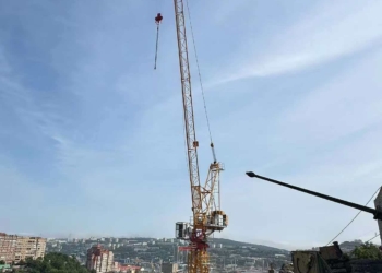 10 Ton Luffing Tower Crane for Sale